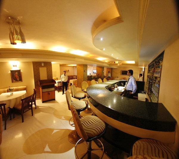 Hotel Dolphin Jalandhar Esterno foto